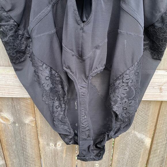 Torrid Mesh Lace Underwire V-Neck Thong Bodysuit Womens Black Plus Size 4X NWT - Picture 6 of 9